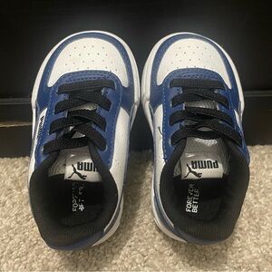 Toddler puma shoes size 4